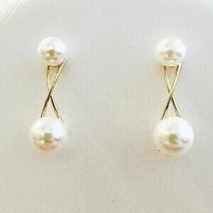 Pearl and Gold Drop Earrings